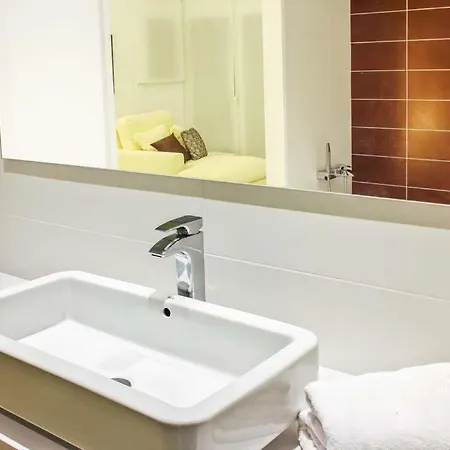 Sleeps 10 Pool Air Con Wifi Villa *
