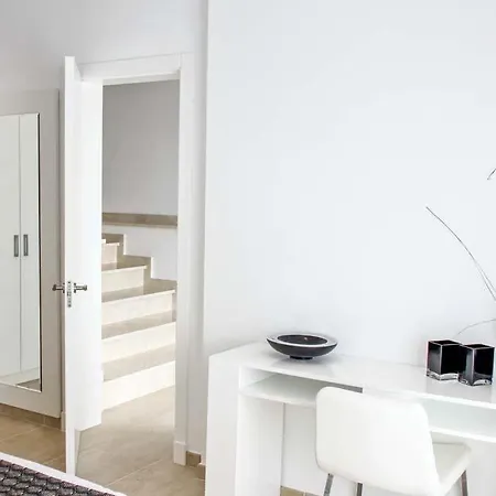 Sleeps 10 Pool Air Con Wifi Villa *