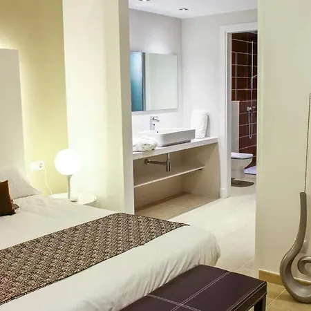 Sleeps 10 Pool Air Con Wifi
