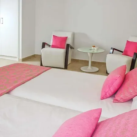 Sleeps 10 Pool Air Con Wifi Villa Son Bou